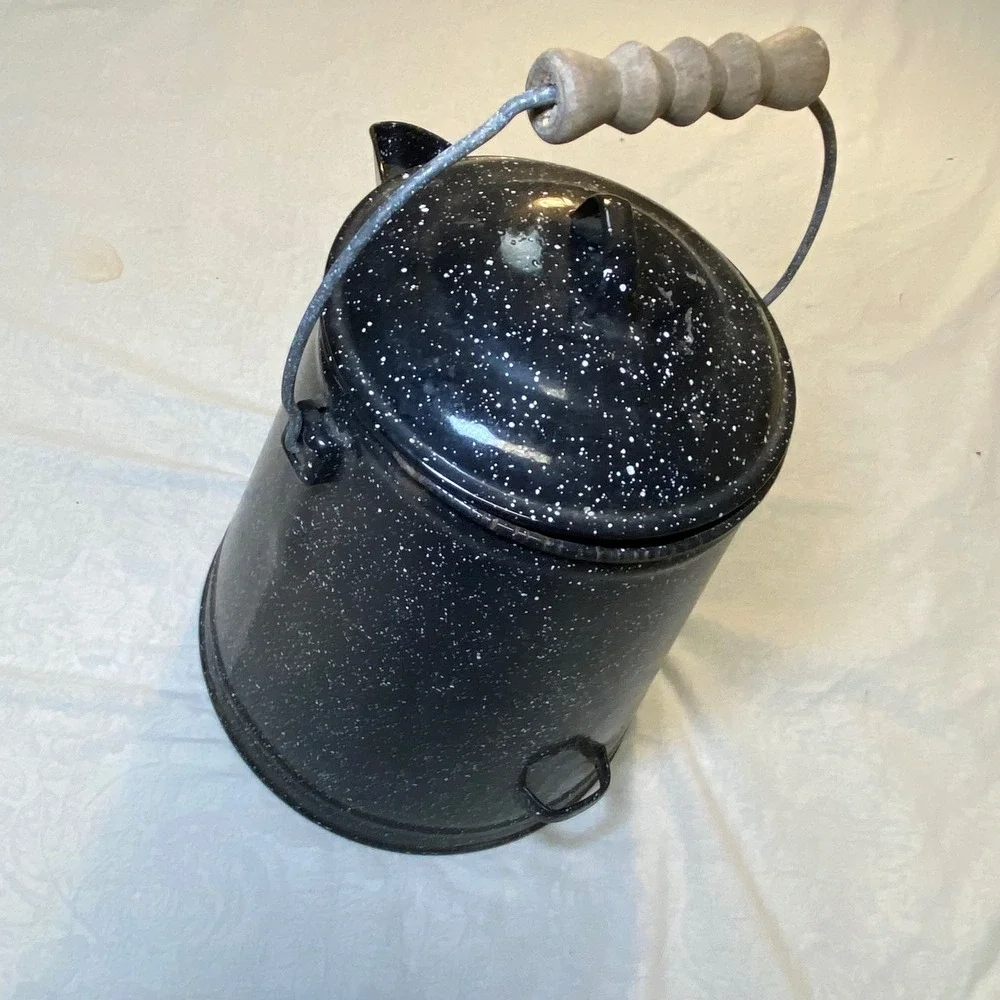 Vintage Large Black Speckled Graniteware Coffee‎ Pot Campfire Cowboy Enamelware